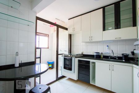 Apartamento à venda com 78m², 3 quartos e 2 vagasCozinha