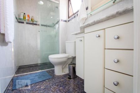 Apartamento à venda com 78m², 3 quartos e 2 vagasBanheiro do quarto 1