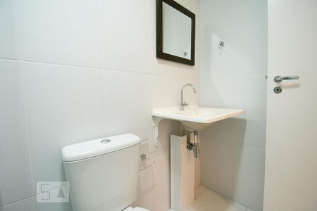 Apartamento à venda com 70m², 3 quartos e 1 vaga Apartamento à venda com 70m², 3 quartos e 1 vagaBanheiro da Suíte