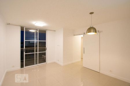 sala de apartamento à venda com 3 quartos, 70m² em Jardim Prudência, São Paulo