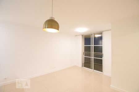 sala de apartamento à venda com 3 quartos, 70m² em Jardim Prudência, São Paulo