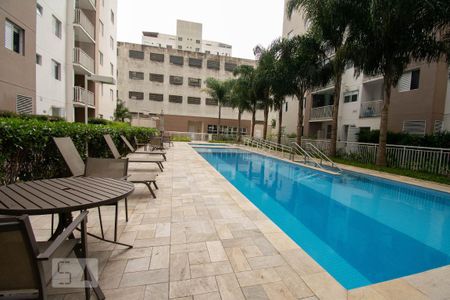 Apartamento à venda com 70m², 3 quartos e 1 vaga Apartamento à venda com 70m², 3 quartos e 1 vagaPiscina