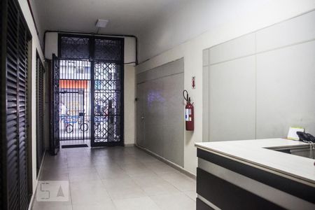 Apartamento à venda com 73m², 2 quartos e sem vaga Apartamento à venda com 73m², 2 quartos e sem vagaHall de Entrada