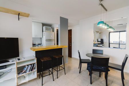 Sala de Apartamento com 2 quartos, 57m² Vila Romana