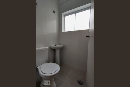Apartamento para alugar com 30m², 2 quartos e sem vaga Apartamento para alugar com 30m², 2 quartos e sem vagaBanheiro