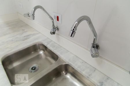 Apartamento à venda com 51m², 1 quarto e 1 vagaCozinha - Torneiras