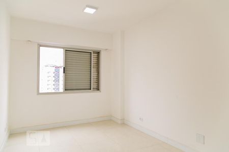 Quarto de apartamento à venda com 1 quarto, 51m² em Parque Imperial, São Paulo