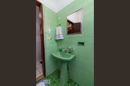 Casa à venda com 136m², 2 quartos e 1 vagaBanheiro