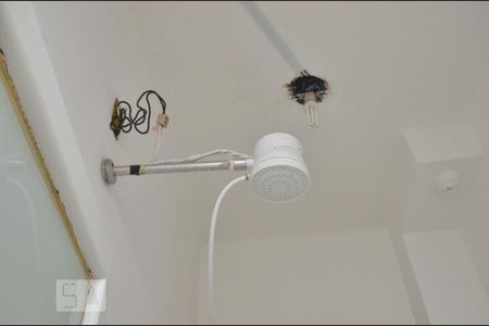 Apartamento à venda com 95m², 2 quartos e sem vaga Apartamento à venda com 95m², 2 quartos e sem vagaBanheiro de Serviço