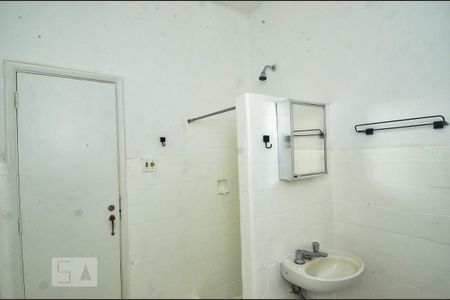 Apartamento à venda com 95m², 2 quartos e sem vaga Apartamento à venda com 95m², 2 quartos e sem vagaBanheiro