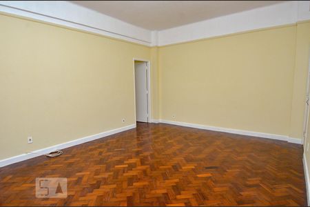 Apartamento à venda com 95m², 2 quartos e sem vaga Apartamento à venda com 95m², 2 quartos e sem vagaSala