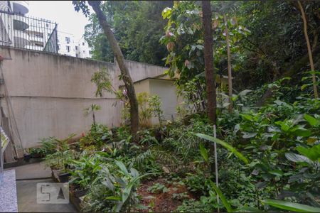 Apartamento à venda com 95m², 2 quartos e sem vaga Apartamento à venda com 95m², 2 quartos e sem vagaVista