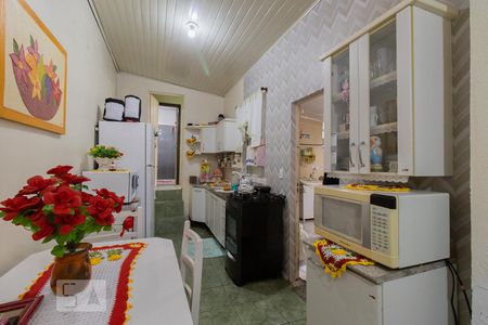 Casa à venda com 100m², 2 quartos e 2 vagas Casa à venda com 100m², 2 quartos e 2 vagasCozinha