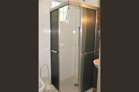 Casa à venda com 304m², 5 quartos e 4 vagasBanheiro 1