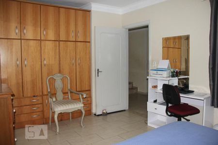 Casa à venda com 304m², 5 quartos e 4 vagasQuarto 2