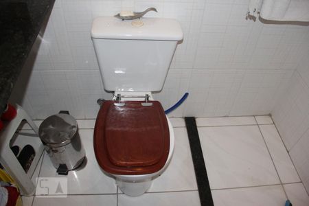 Casa à venda com 304m², 5 quartos e 4 vagasBanheiro 2