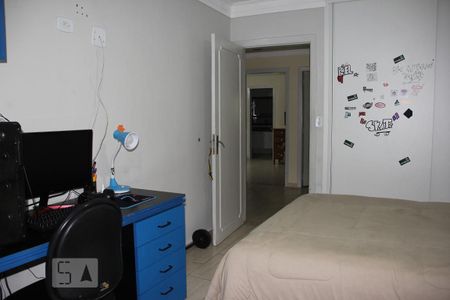 Casa à venda com 304m², 5 quartos e 4 vagasQuarto 3