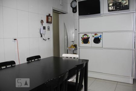 Casa à venda com 304m², 5 quartos e 4 vagasCozinha