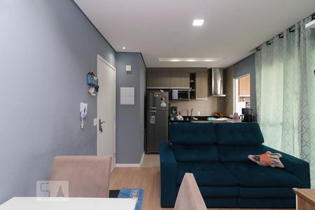 Sala de apartamento à venda com 2 quartos, 47m² em Padroeira, Osasco