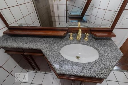 Apartamento para alugar com 110m², 3 quartos e 2 vagasBanheiro da Suíte