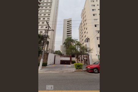 Apartamento para alugar com 110m², 3 quartos e 2 vagasFachada