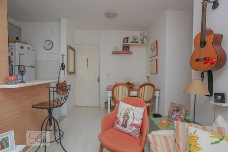 Sala de apartamento para alugar com 2 quartos, 45m² em São Cristóvão, Rio de Janeiro