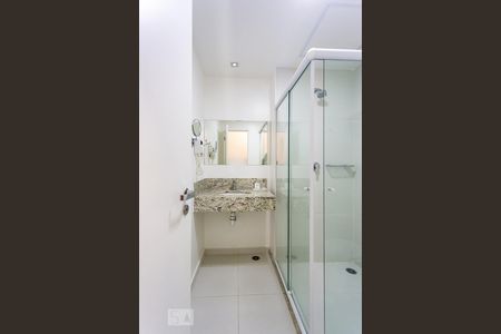 Banheiro de kitnet/studio à venda com 1 quarto, 23m² em Vila Yara, Osasco