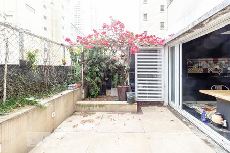 Studio à venda com 75m², 1 quarto e sem vaga Studio à venda com 75m², 1 quarto e sem vagaQuintal