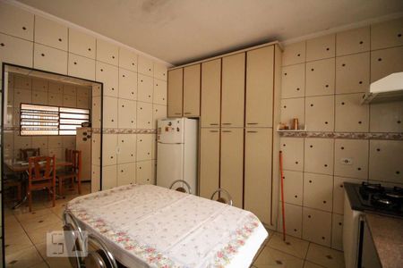 Casa à venda com 325m², 3 quartos e 6 vagasCozinha