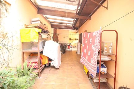 Casa à venda com 325m², 3 quartos e 6 vagasÁrea Externa