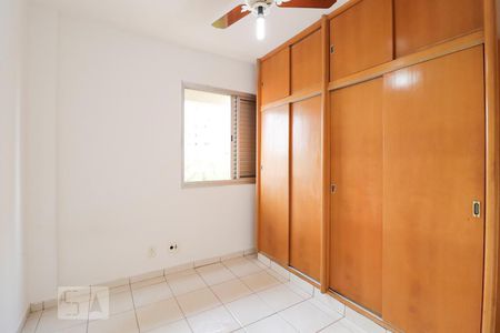 Quarto 1 de apartamento para alugar com 3 quartos, 89m² em Jardim Goiás, Goiânia