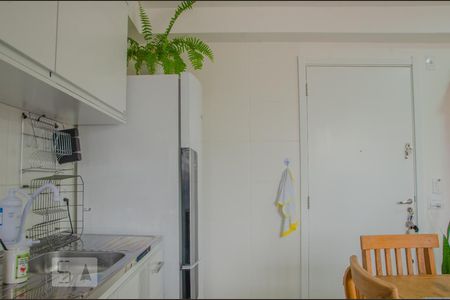 Cozinha de apartamento à venda com 2 quartos, 40m² em Vila Miriam, São Paulo