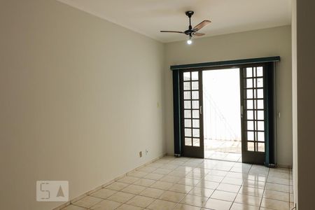 Sala de apartamento para alugar com 2 quartos, 85m² em Jardim Zara, Ribeirão Preto