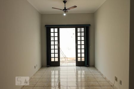 Sala de apartamento para alugar com 2 quartos, 85m² em Jardim Zara, Ribeirão Preto