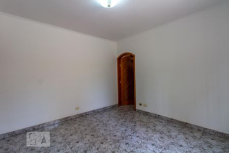 Casa para alugar com 150m², 3 quartos e 2 vagas Casa para alugar com 150m², 3 quartos e 2 vagasQuarto 3 - Suíte
