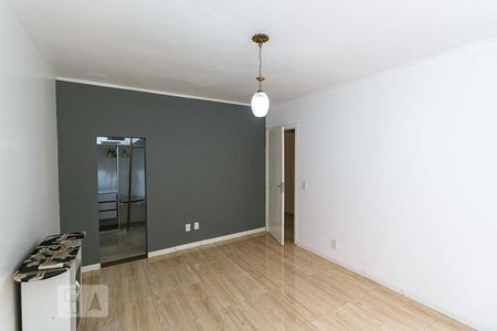 Quarto  de apartamento para alugar com 1 quarto, 74m² em Medianeira, Porto Alegre