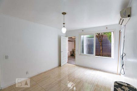 Quarto  de apartamento para alugar com 1 quarto, 74m² em Medianeira, Porto Alegre