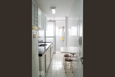 Apartamento à venda com 64m², 2 quartos e 1 vagaCozinha