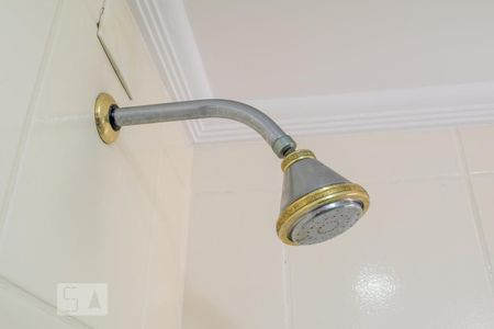 Apartamento à venda com 64m², 2 quartos e 1 vagaDetalhe do banheiro