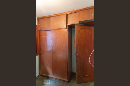 Casa à venda com 200m², 3 quartos e 2 vagasQuarto 2