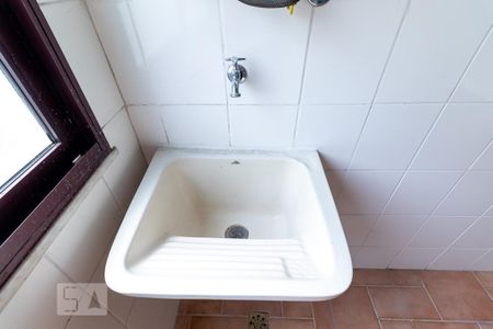 Área de serviço de apartamento para alugar com 2 quartos, 60m² em Pinheiros, São Paulo