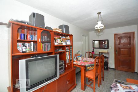 Sala de apartamento para alugar com 2 quartos, 47m² em Jardim Sulacap, Rio de Janeiro