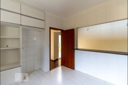 Casa à venda com 350m², 4 quartos e 4 vagasCozinha