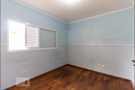 Casa à venda com 350m², 4 quartos e 4 vagasSuíte 1
