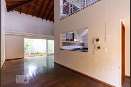 Sala de casa à venda com 4 quartos, 350m² em Bosque da Saúde, São Paulo