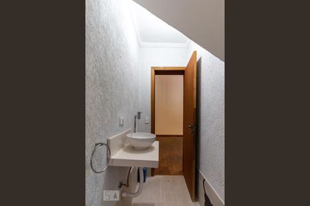 Lavabo de casa à venda com 4 quartos, 350m² em Bosque da Saúde, São Paulo