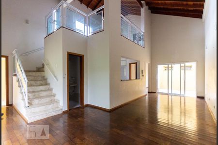 Sala de casa à venda com 4 quartos, 350m² em Bosque da Saúde, São Paulo