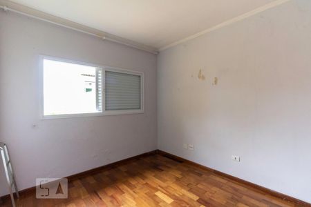 Casa à venda com 350m², 4 quartos e 4 vagasSuíte 2