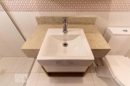Casa à venda com 350m², 4 quartos e 4 vagasBanheiro da Suíte 2