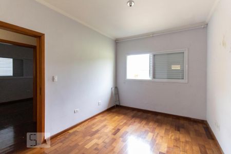 Casa à venda com 350m², 4 quartos e 4 vagasSuíte 2